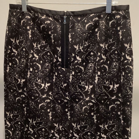 Talbots skirt - Picture 2 of 5